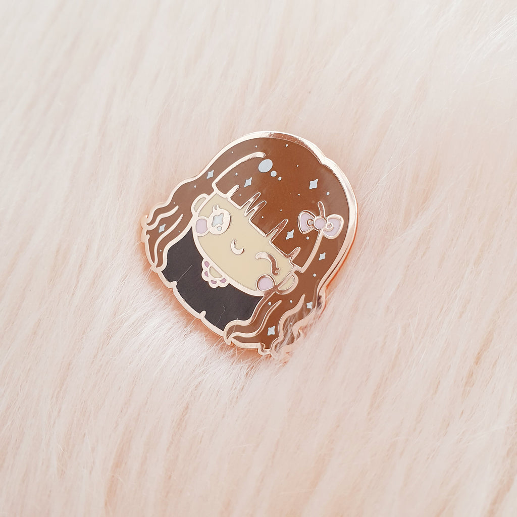 KEENACHI ROSEGOLD ENAMEL PIN - E001
