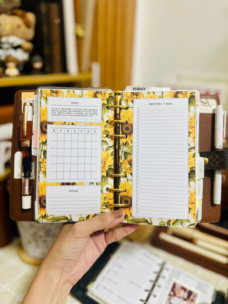 PP216 | FLORAL MONTHLY OVERVIEW PLANNER PRINTABLE INSERT FOR PERSONAL RINGS PLANNER WITH YEARLY GOALS, MONTHLY TASKS & QUOTES
