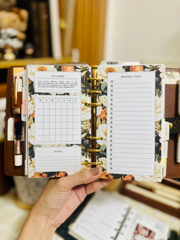 PP216 | FLORAL MONTHLY OVERVIEW PLANNER PRINTABLE INSERT FOR PERSONAL RINGS PLANNER WITH YEARLY GOALS, MONTHLY TASKS & QUOTES